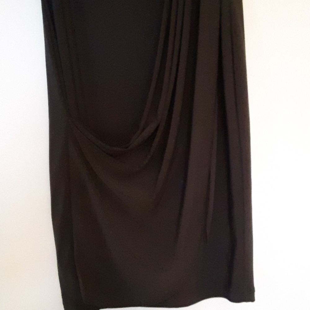 Beautiful Elegant Dress - Picture 7 of 8